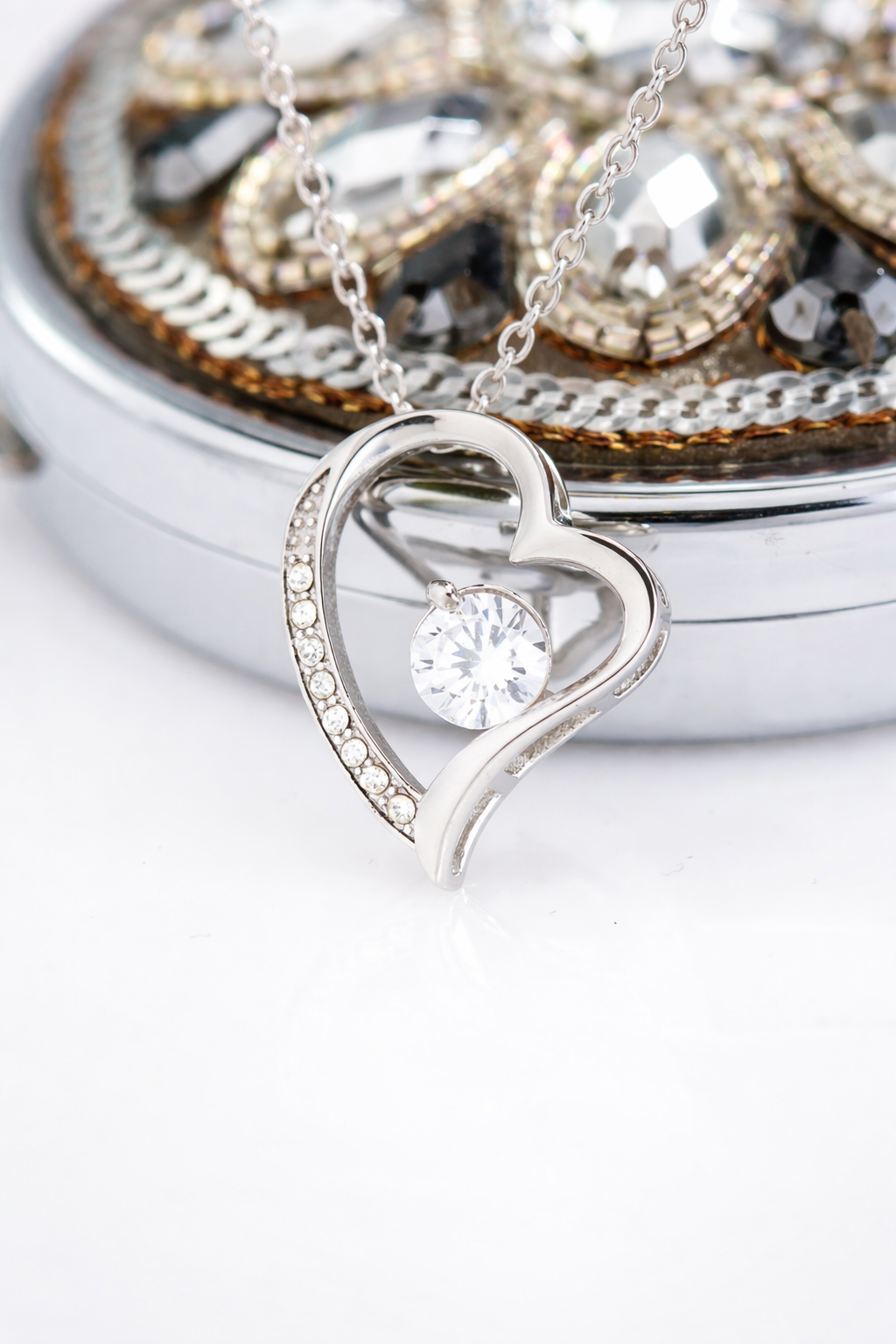 VALENTINE NECKLACE